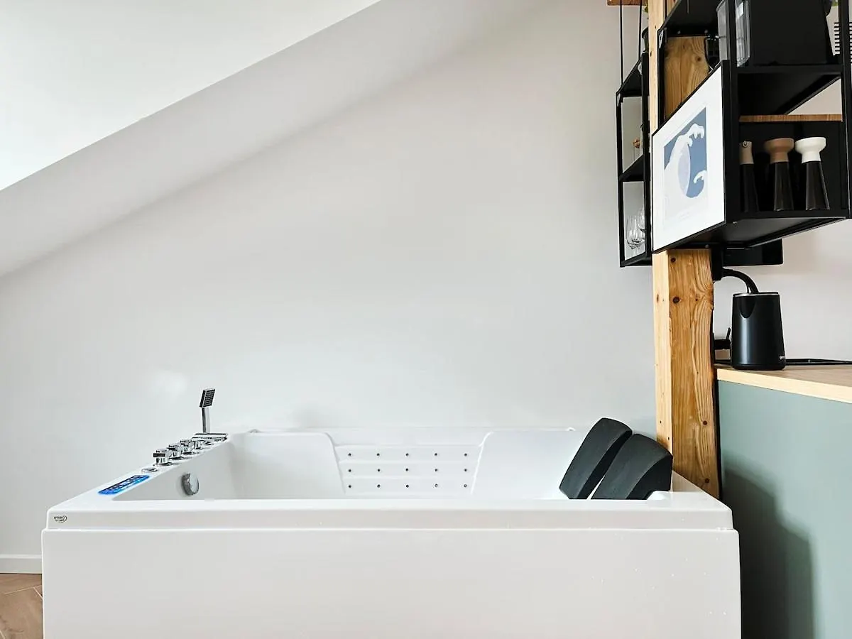 Premium Jacuzzi With Air Conditioning, Main Square Cracow Krakow